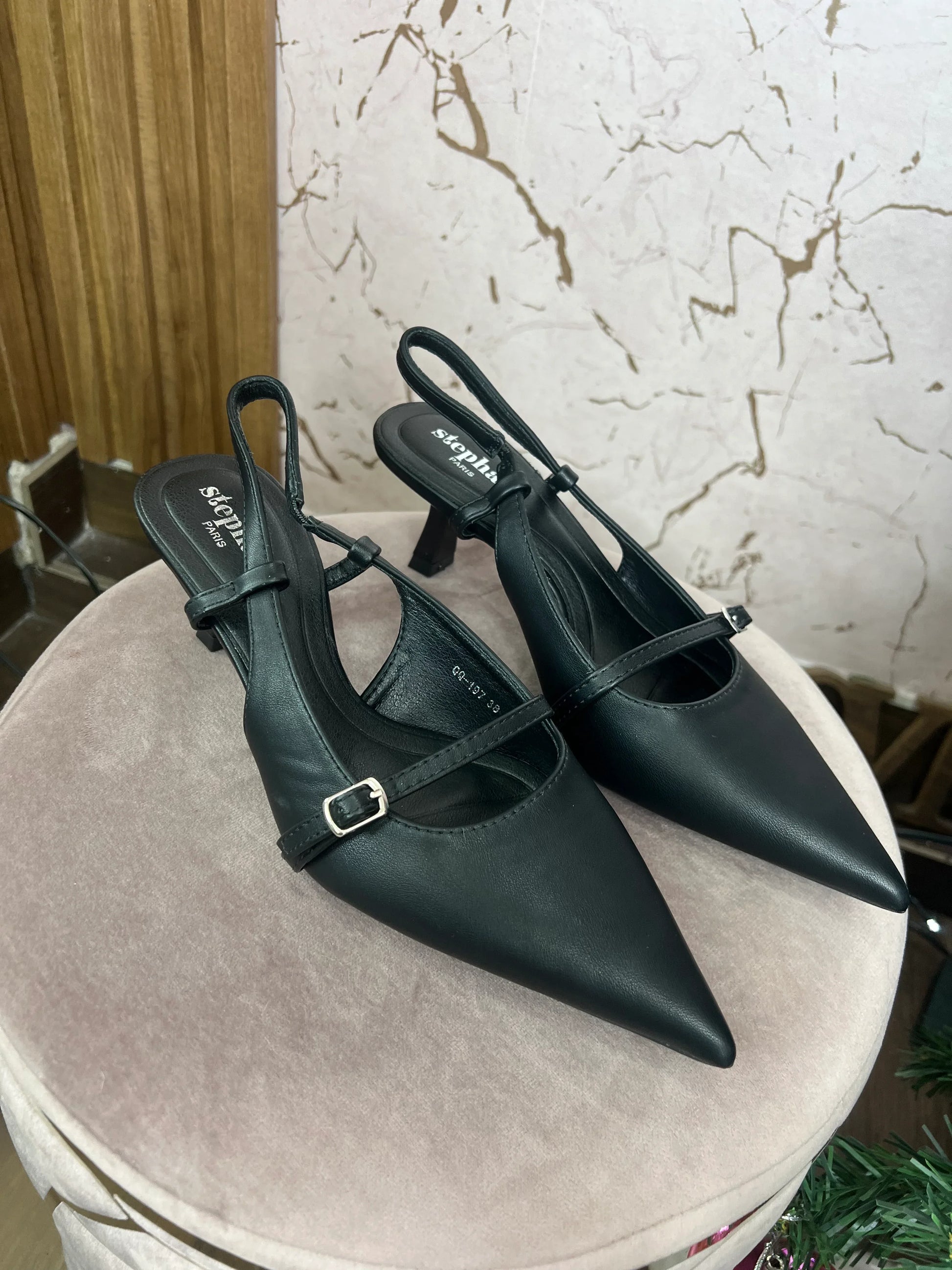 DÉCOLLETÉ NERO CINTURINO - Collezione inverno 2025 | MacrìBoutique