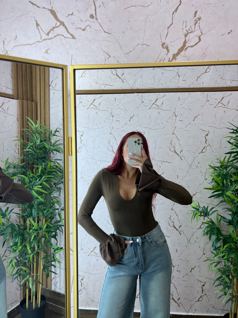 BODY BRUNELLA